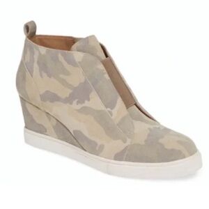 Paolo Tan Camouflage Wedge Sneakers